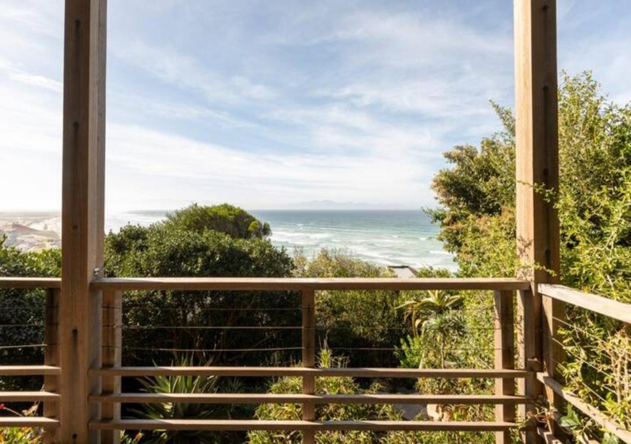 Seaview Apartment In Muizenberg Extérieur photo