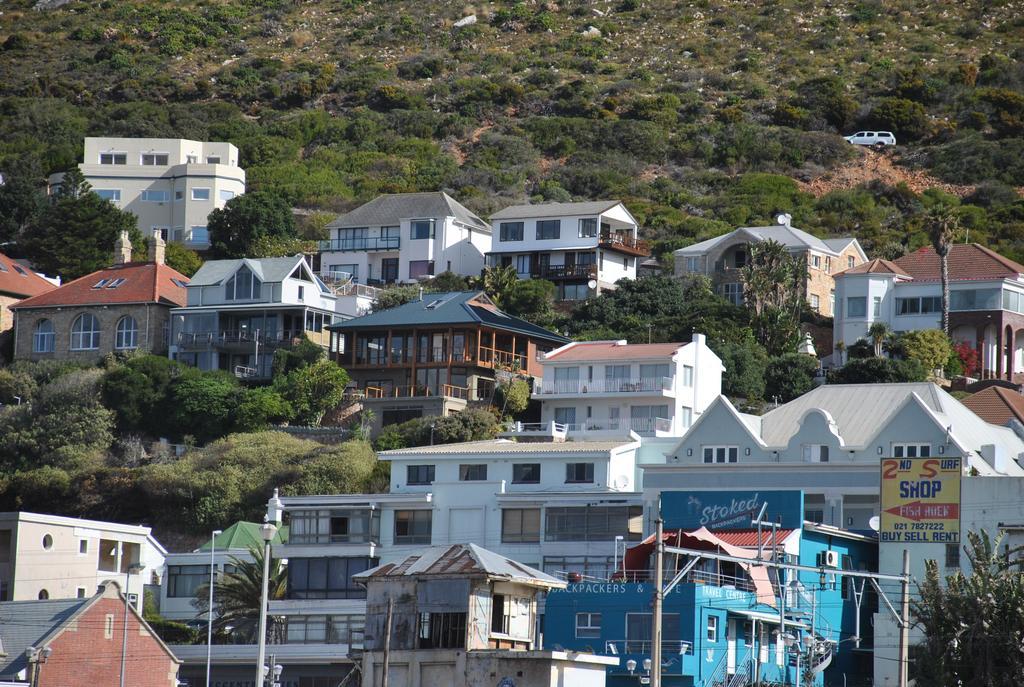 Seaview Apartment In Muizenberg Extérieur photo